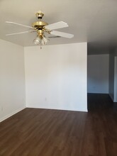 4201 Primrose Dr, Unit #B in Copperas Cove, TX - Foto de edificio - Building Photo