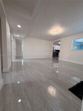 809 NW 12th Ave in Fort Lauderdale, FL - Building Photo - Building Photo