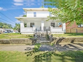 227 S Dearborn St in Indianapolis, IN - Building Photo