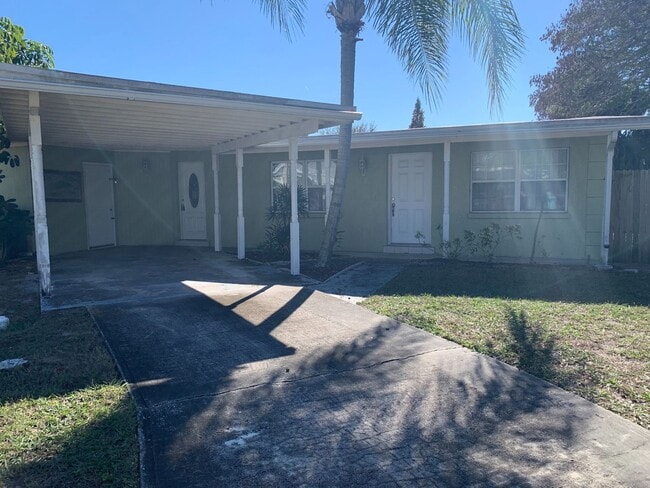 property at 4412 W Varn Ave