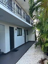 2379 NE 172nd St in North Miami Beach, FL - Building Photo - Building Photo