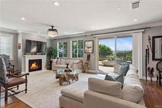 28852 N Iron Village Dr in Santa Clarita, CA - Building Photo - Building Photo