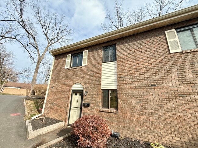 1 Kings Ct in Hatboro, PA - Building Photo - Building Photo