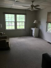 108 E Woodbury St, Unit Apt. 1 in Macomb, IL - Building Photo - Building Photo