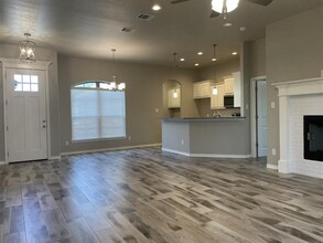 3311 Windcrest Dr in Granbury, TX - Building Photo - Building Photo