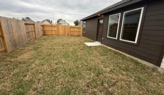 9006 Artic Rockfish Dr in Baytown, TX - Building Photo - Building Photo