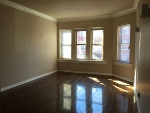 2648 E 78th St in Chicago, IL - Building Photo - Building Photo