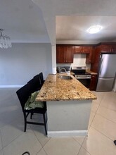 1101 Crystal Lake Dr in Pompano Beach, FL - Building Photo - Building Photo