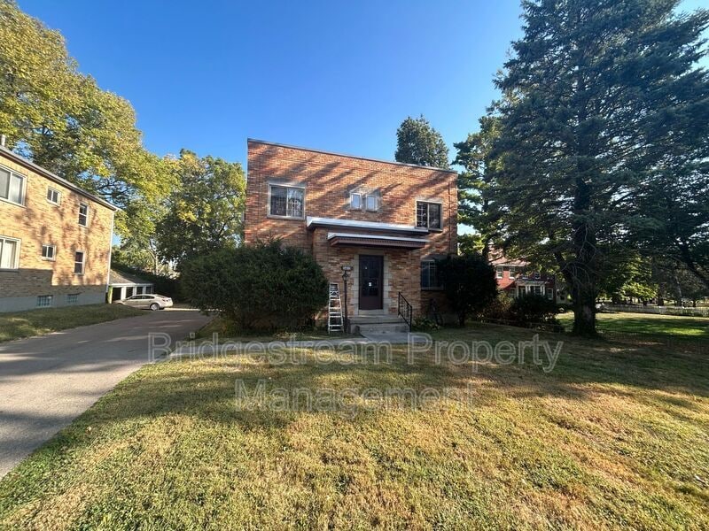 1413 Old Ln Ave in Dayton, OH - Building Photo