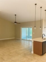 104 S Coopers Hawk Way in Palm Coast, FL - Building Photo - Building Photo