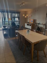 13045 Pacific Promenade, Unit Playa Vista exclusive in Los Angeles, CA - Foto de edificio - Building Photo