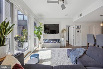 620 N 3rd St, Unit 3B in Philadelphia, PA - Building Photo - Building Photo