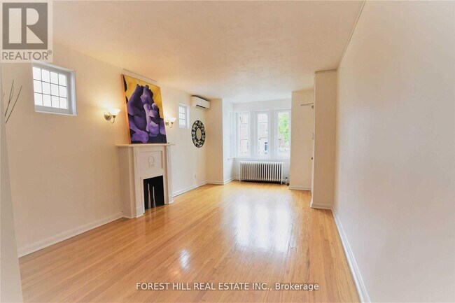 106 Braemar Ave in Toronto, ON - Building Photo - Building Photo
