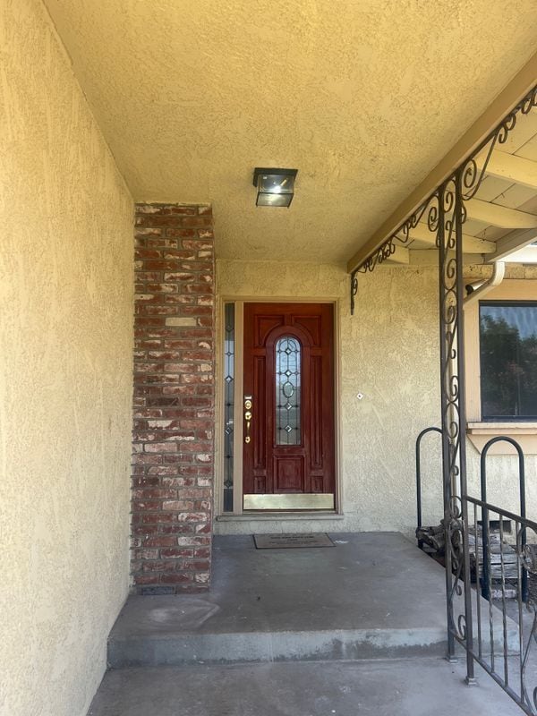 10913 Dixon Rd in Oakdale, CA - Building Photo - Building Photo