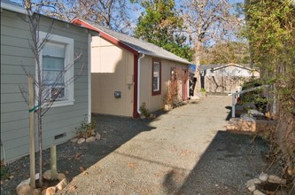 1701 Lake St in Calistoga, CA - Building Photo - Building Photo