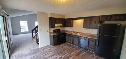 8420 Lane Pl in Raytown, MO - Building Photo - Building Photo