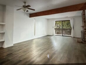 2055 Sierra Rd, Unit 101 in Concord, CA - Foto de edificio - Building Photo