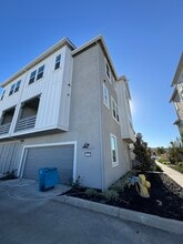 35 Morera Ln in Morgan Hill, CA - Foto de edificio - Building Photo