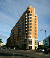 400 Massachusetts Ave NW Apartments