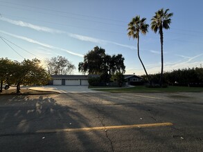 7794 20 1/2 Ave in Lemoore, CA - Building Photo - Building Photo