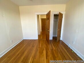 364 Riverway in Boston, MA - Building Photo - Building Photo