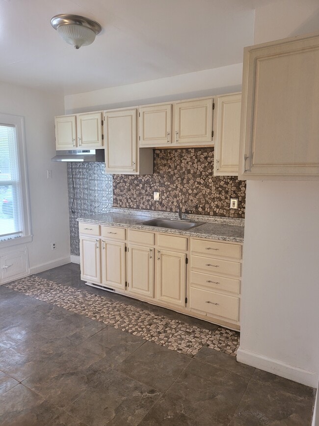 property at 3973 High St