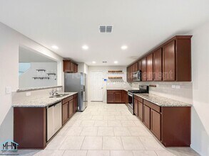 11935 Sitio Plains in San Antonio, TX - Building Photo - Building Photo