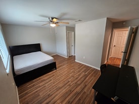 19403 Youngtree Cir in Houston, TX - Building Photo