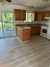 4095 Karry Dr, Unit 2 in Rootstown, OH - Foto de edificio - Building Photo