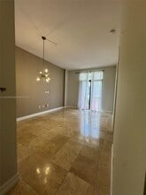1805 Ponce de Leon Blvd, Unit 718 in Coral Gables, FL - Building Photo - Building Photo