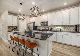 8324 Holman St, Unit B in Arvada, CO - Building Photo - Building Photo