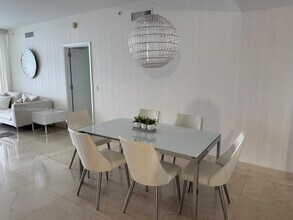 17121 Collins Ave, Unit 3506 in Sunny Isles Beach, FL - Foto de edificio - Building Photo