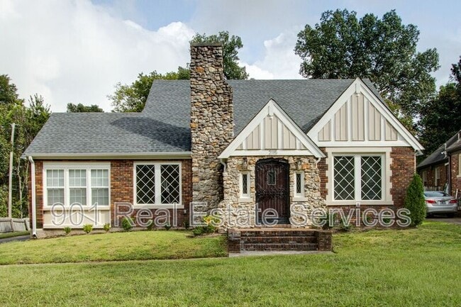 property at 2115 Hallwood Dr