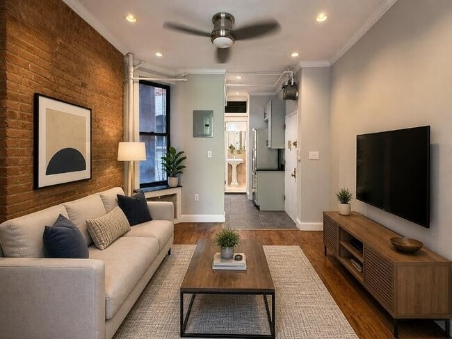 248 Mott St