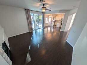 8121 Riviera Beach Dr in Las Vegas, NV - Building Photo - Building Photo