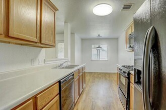 207 Tolcarne Dr in Hutto, TX - Building Photo - Building Photo