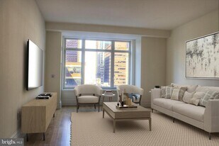 130 S 18th St in Philadelphia, PA - Building Photo