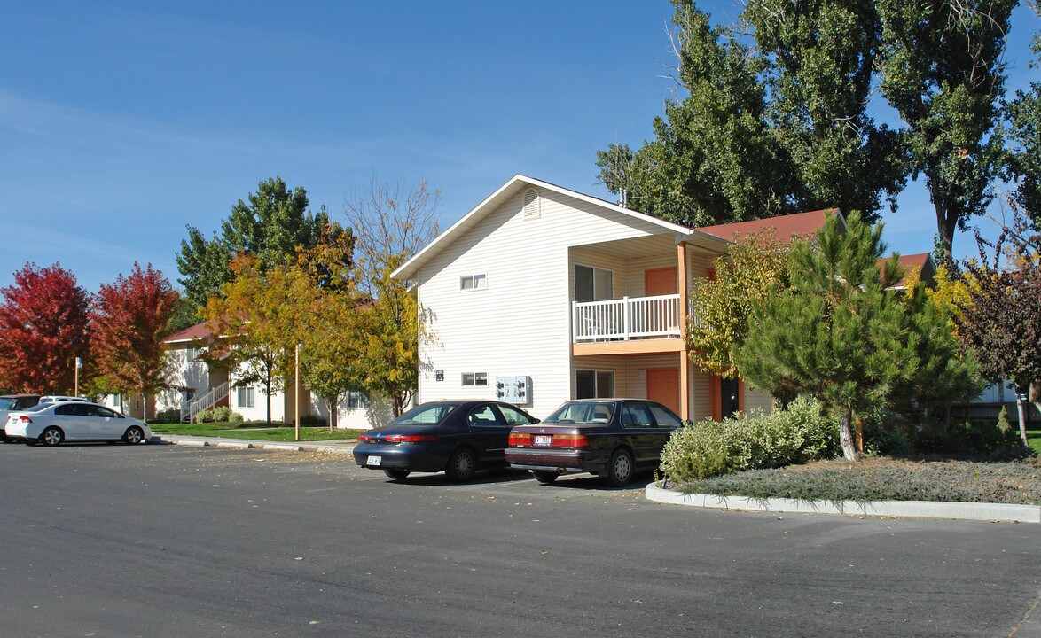 Brandon Bay Apartments in Payette, ID - Building Photo