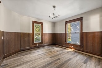 37 W Arch St in Mansfield, OH - Building Photo - Building Photo