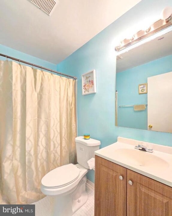 14732 Endsley Turn in Woodbridge, VA - Building Photo