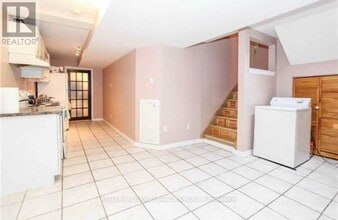 22 Alberta Terrace in Brampton, ON - Building Photo - Building Photo