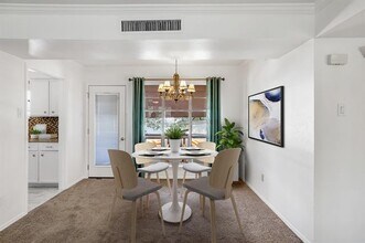 10580 High Hollows Dr in Dallas, TX - Building Photo - Building Photo
