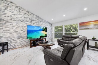 1318 Bayport Ave in Marco Island, FL - Building Photo - Building Photo