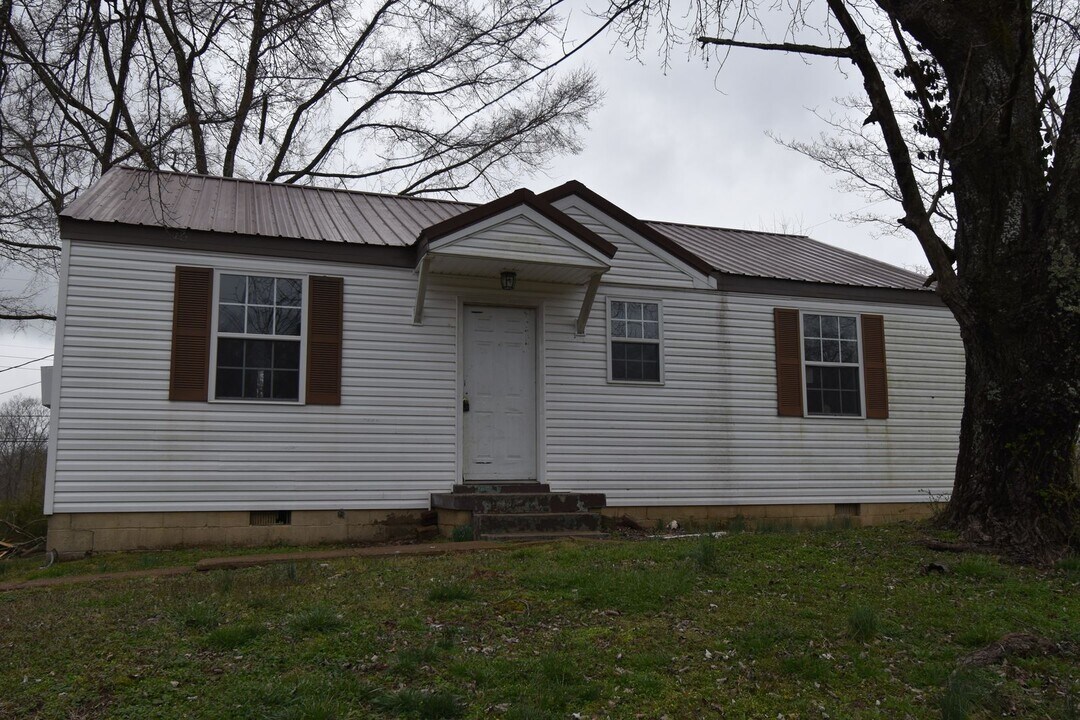 948 E Happy Hollow Dr in Clarksville, TN - Building Photo