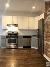 EASTERN PARKWAY / Spacious Crown Heights 3 in Brooklyn, NY - Building Photo - Building Photo