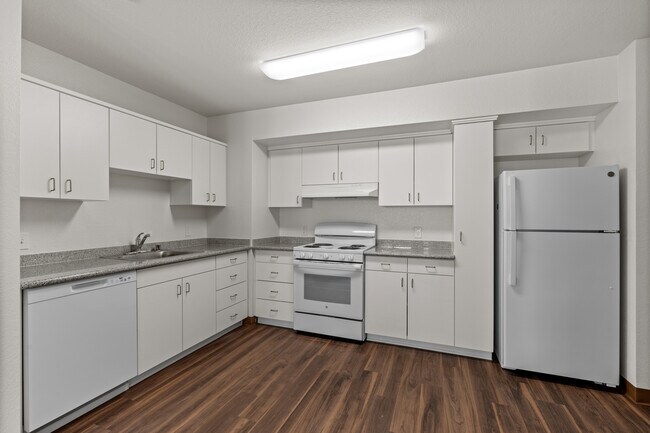 Walnut Place & Walnut Terrace in Greenfield, CA - Building Photo - Building Photo