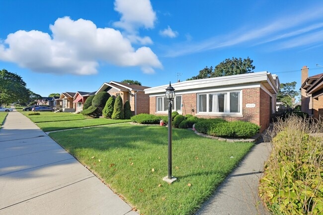 property at 9020 S Constance Ave