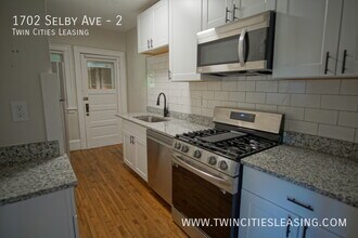 1702 Selby Ave, Unit 2 in St. Paul, MN - Building Photo - Building Photo