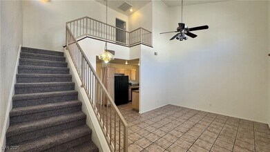 5542 Smoke Signal Ave in Las Vegas, NV - Building Photo - Building Photo