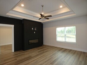 6048 Rutherford Lp in Bellview, FL - Building Photo - Building Photo